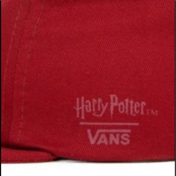 >Ⓜ️HARRY POTTER GRYFFINDOR EMBROIDERED FRONT DESIGN ADJUSTABLE STRAP😍 NEW VANS - Picture 2 of 14